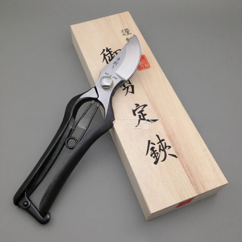 Садовые ножницы для веток 200  – обзор и цена Gardening Tools Made In Japan